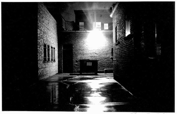 Twoleg-Place-Dark-Alley.jpg